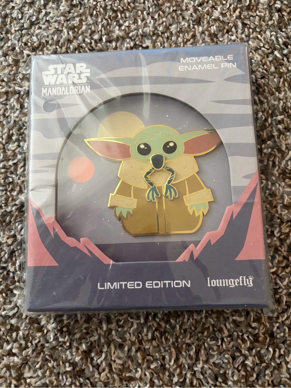 Star Wars Baby Yoda (Grogu) Gold and Green Enamel Pin